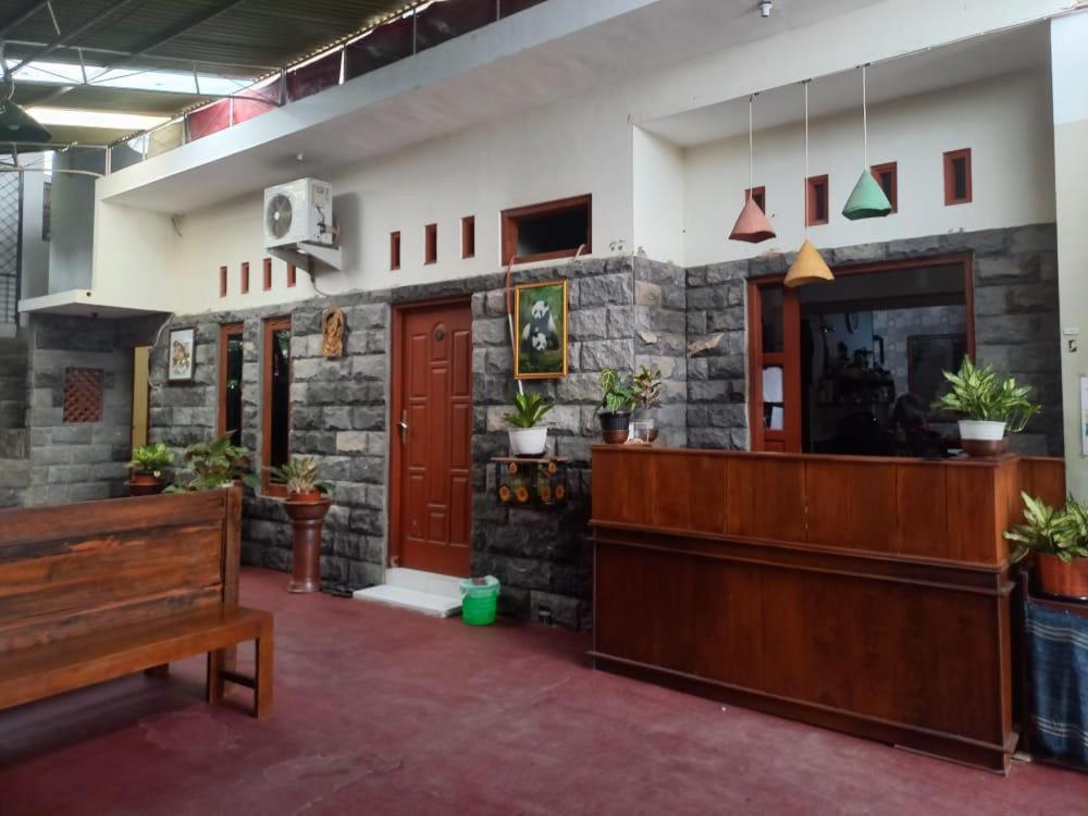 Ada Homestay Magelang Eksteriør billede