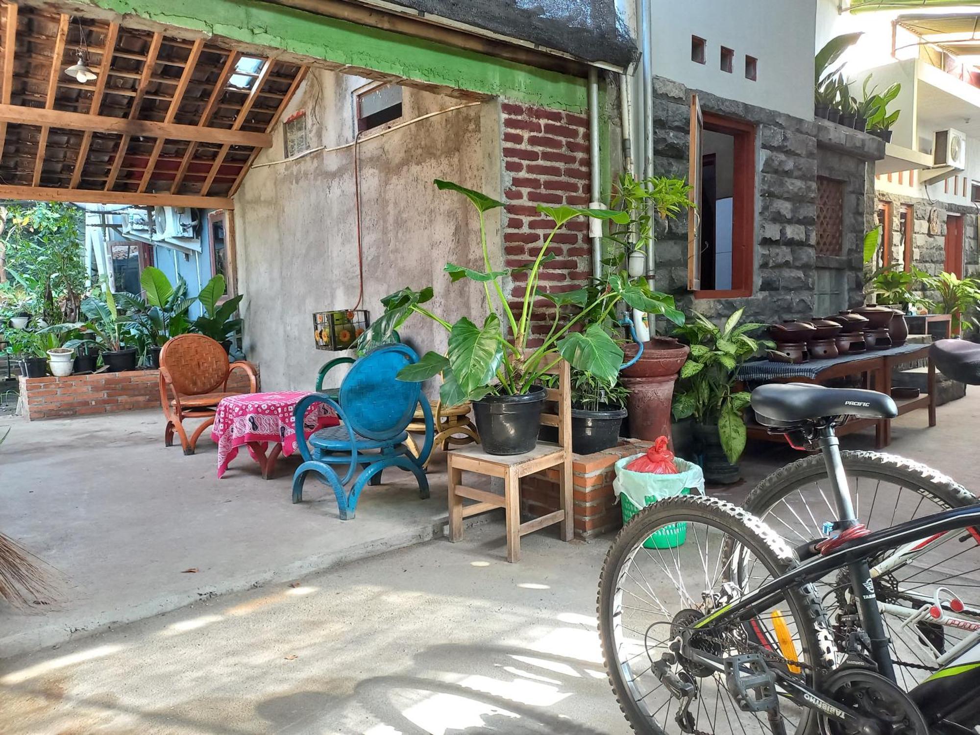 Ada Homestay Magelang Eksteriør billede