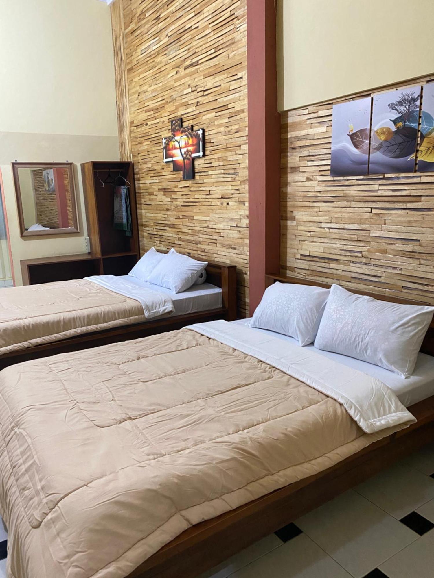 Ada Homestay Magelang Eksteriør billede