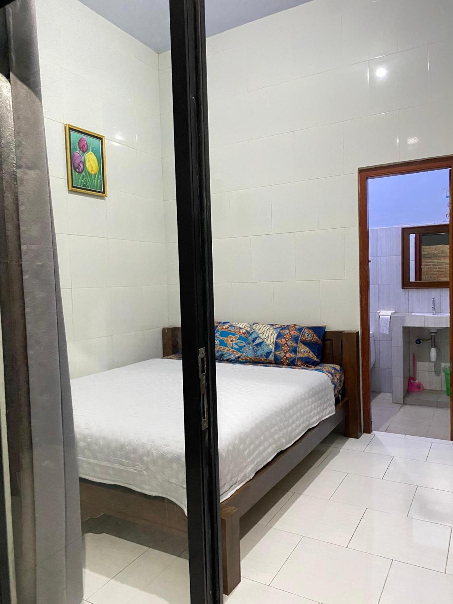 Ada Homestay Magelang Eksteriør billede