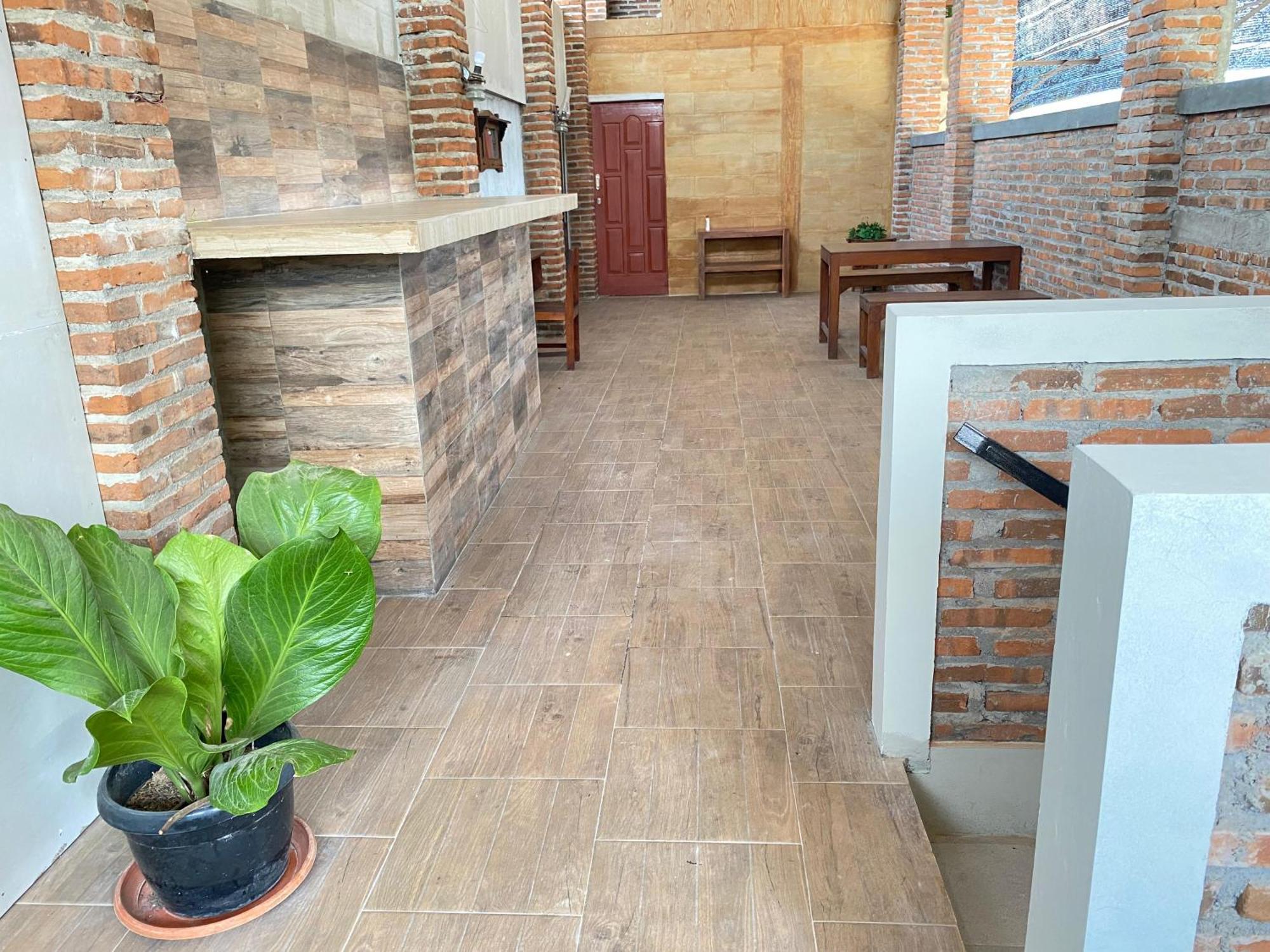 Ada Homestay Magelang Eksteriør billede