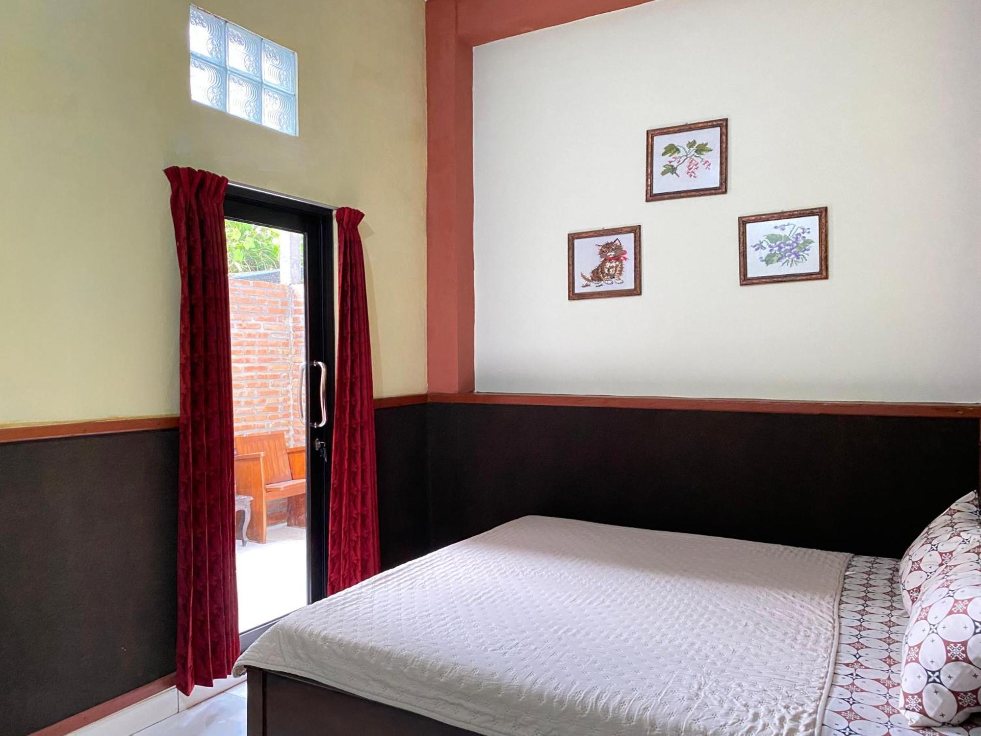 Ada Homestay Magelang Eksteriør billede